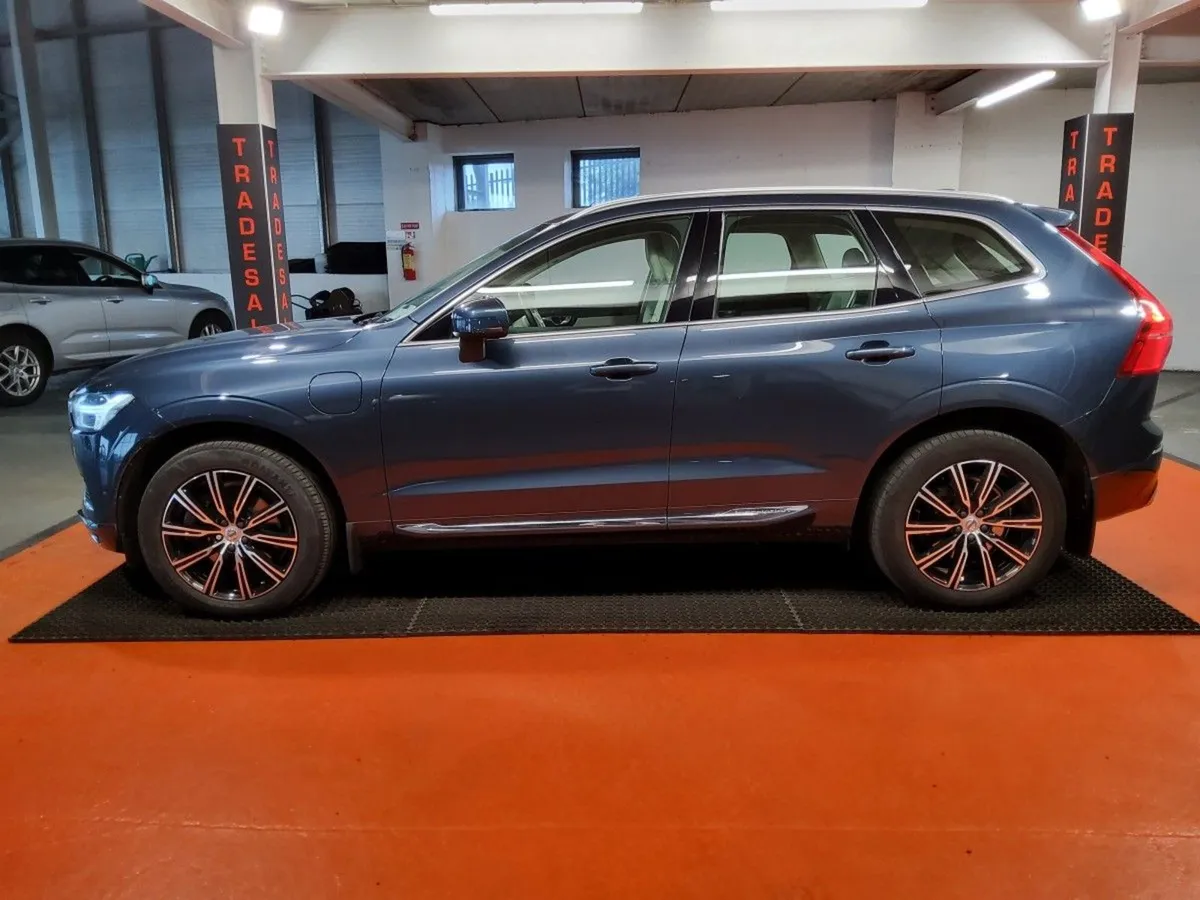 Volvo XC60 T8 (390hp) Phev Inscription Auto AWD - Image 3