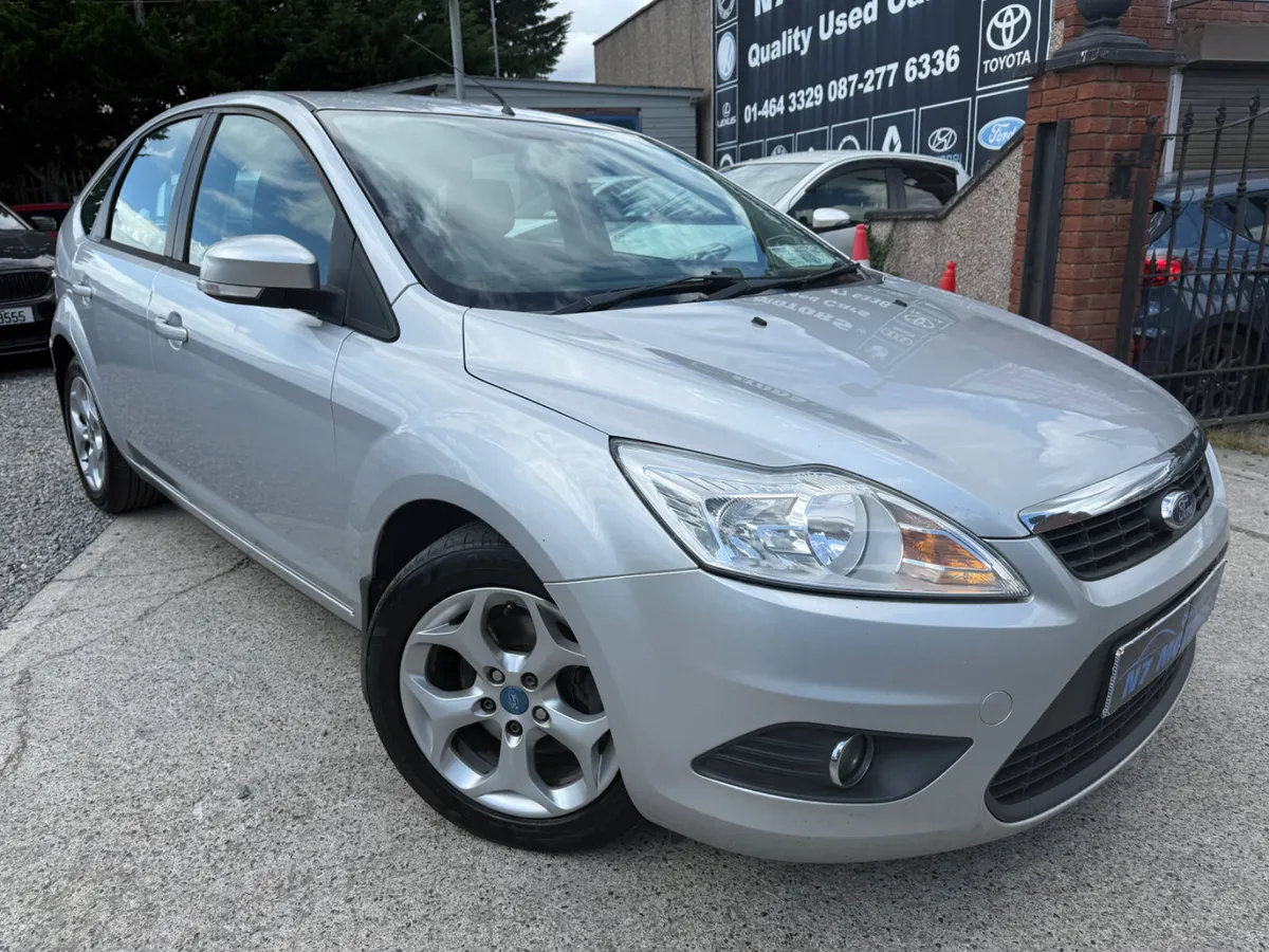 2011 Ford Focus  STYLE - Image 1