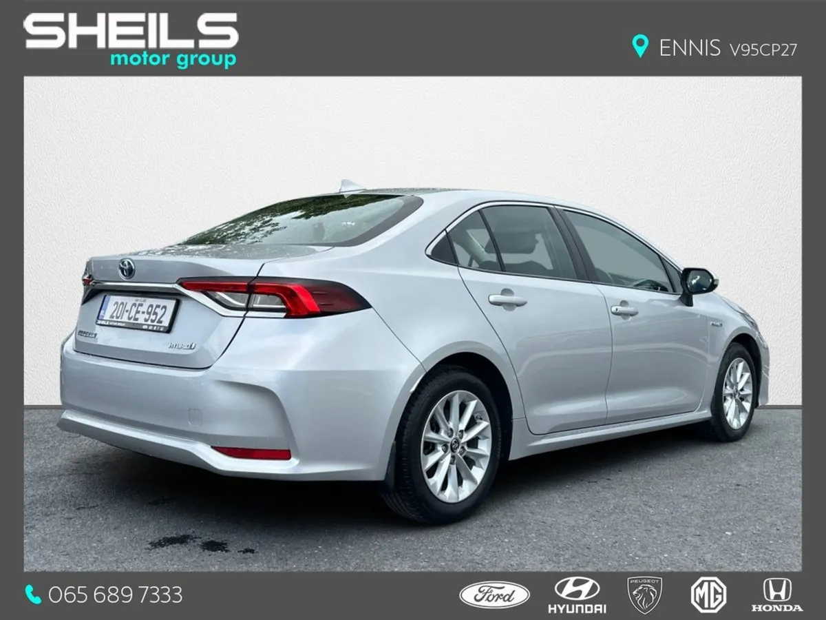 Toyota Corolla Automatic 1.8 Hybrid Luna Saloon - Image 2