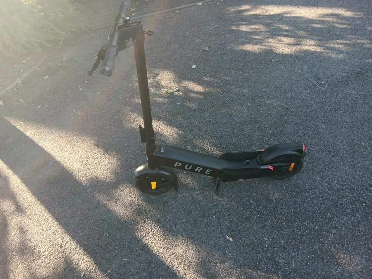 Pure advance electric scooter - Image 3