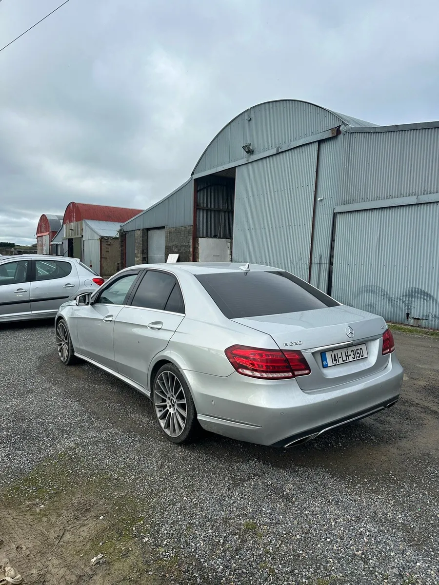 2014 Mercedes E220 - Image 3