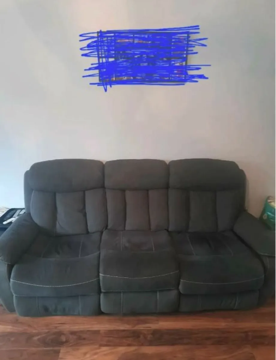 3 + 2 + 1 Recliners - Image 3