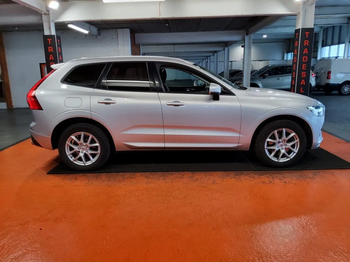 Volvo XC60 D4 (190hp) AWD Momentum Automatic - Image 4