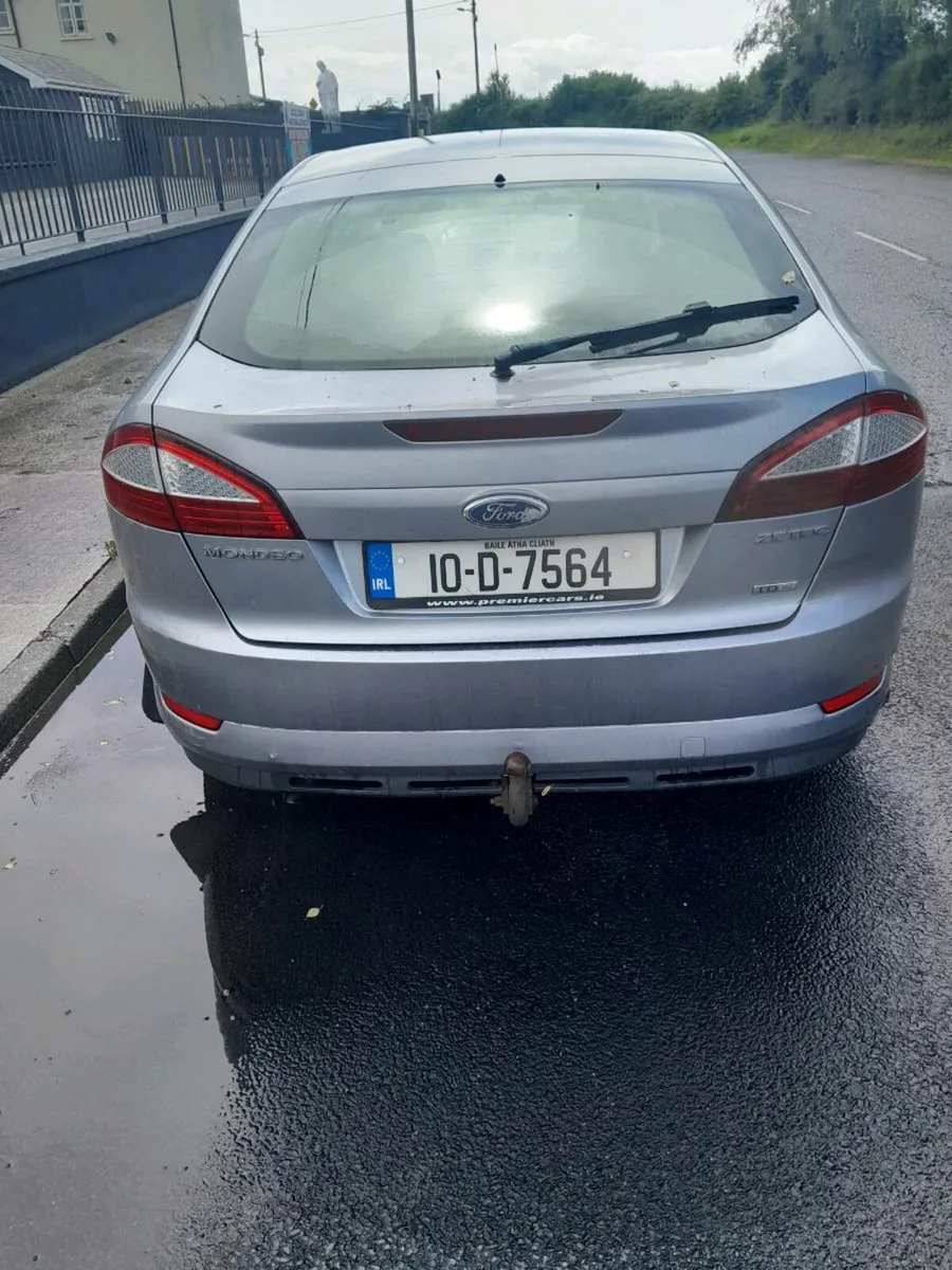 Car - Image 3
