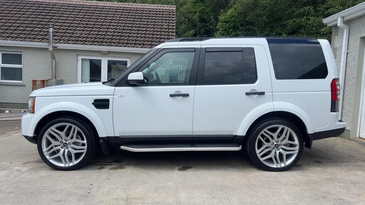 2011 Land Rover discovery 3.0v6 - Image 2