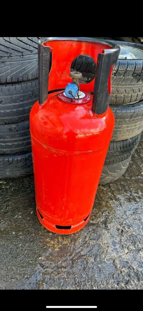 Forklift Gas Cylinder - Image 1