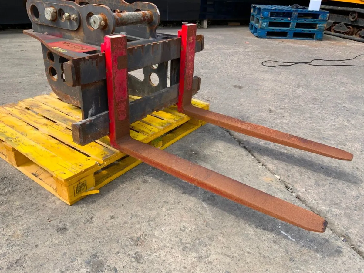 2023 DROMONE PALLET FORK ATTACHMENT.....3668. - Image 4
