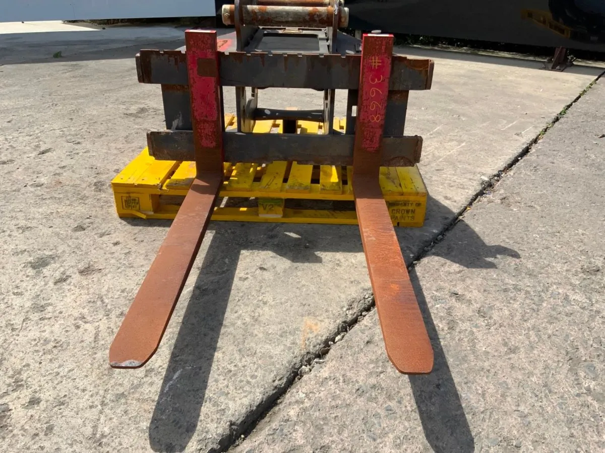 2023 DROMONE PALLET FORK ATTACHMENT.....3668. - Image 2