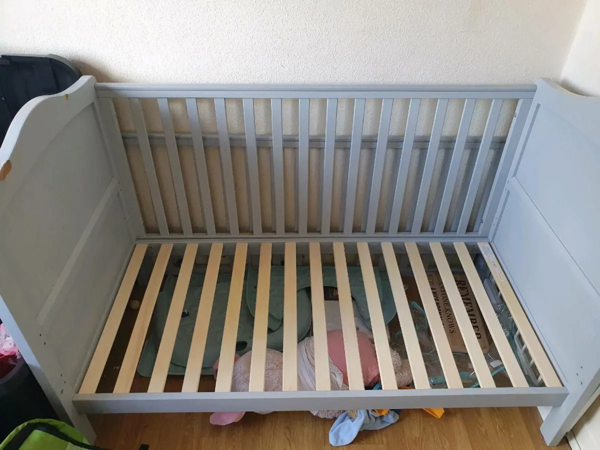 Used Sorrento Cotbed - Image 1