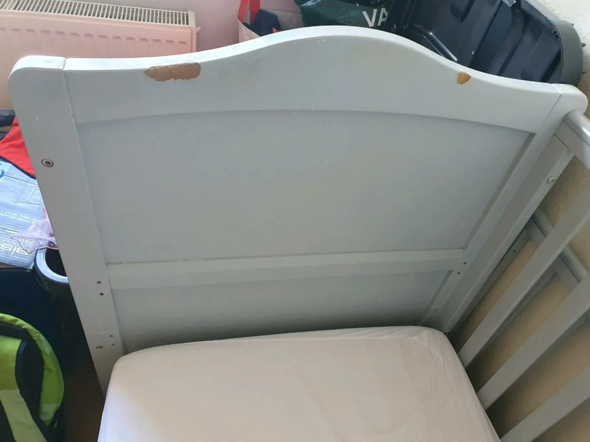 Used Sorrento Cotbed - Image 3