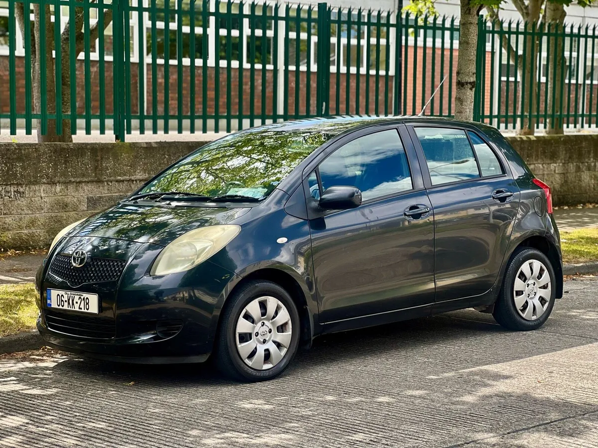 2006 Toyota Yaris - Image 2