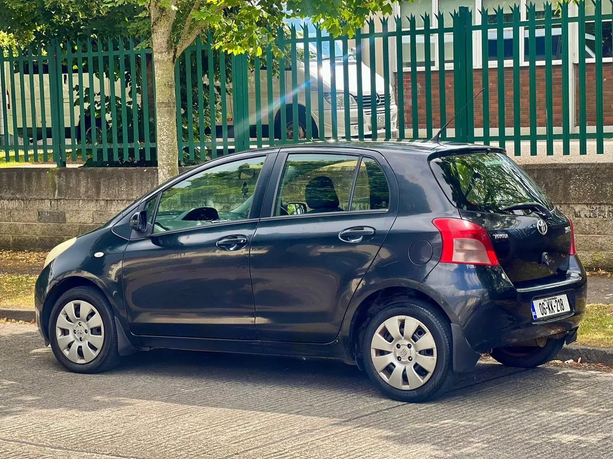 2006 Toyota Yaris - Image 3