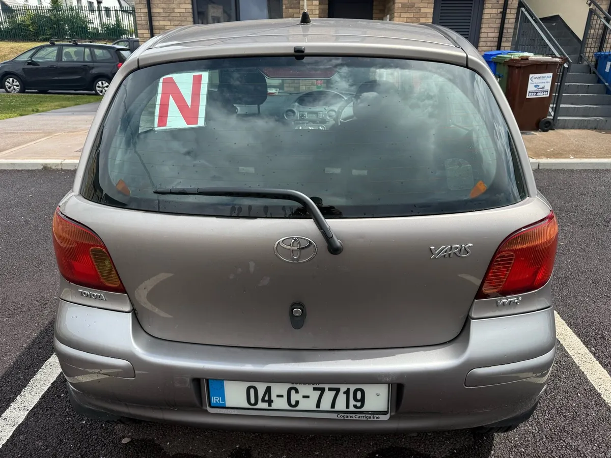 Toyota Yaris 2004 - Image 4