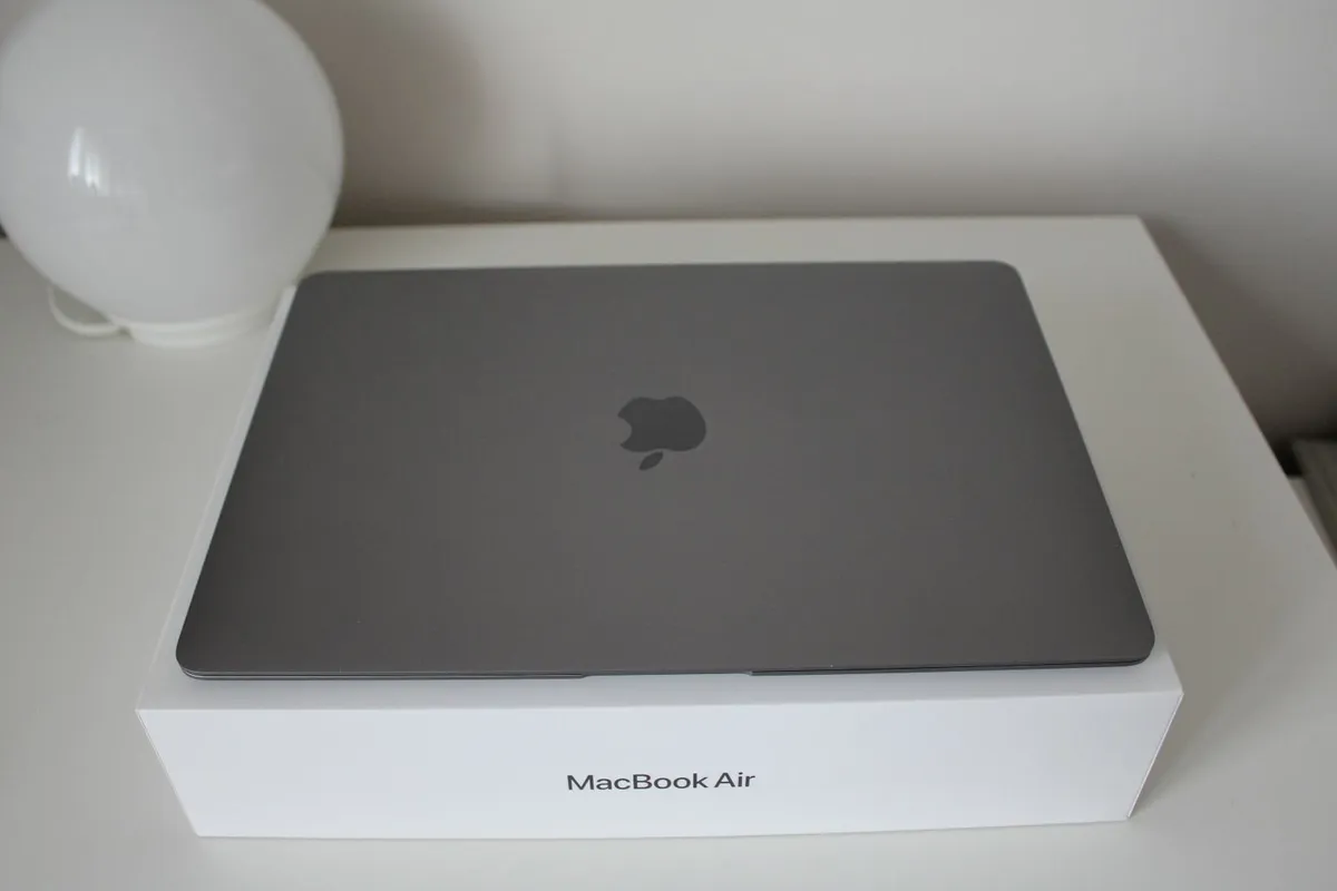 MacBook Air 13" M1 – Perfect Condition - Image 2