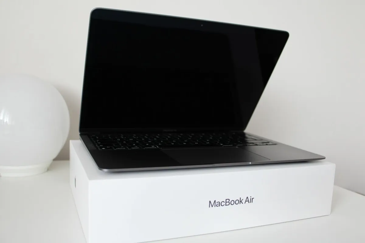 MacBook Air 13" M1 – Perfect Condition - Image 3