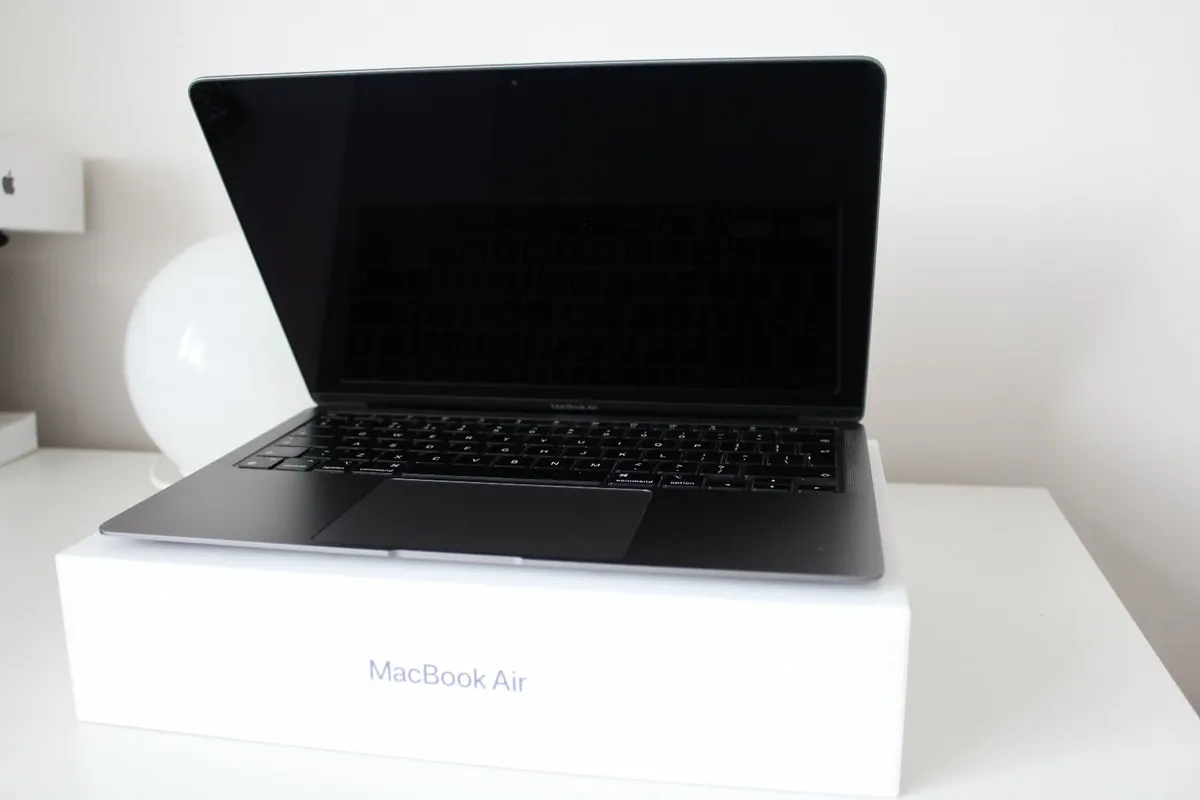 MacBook Air 13" M1 – Perfect Condition - Image 1