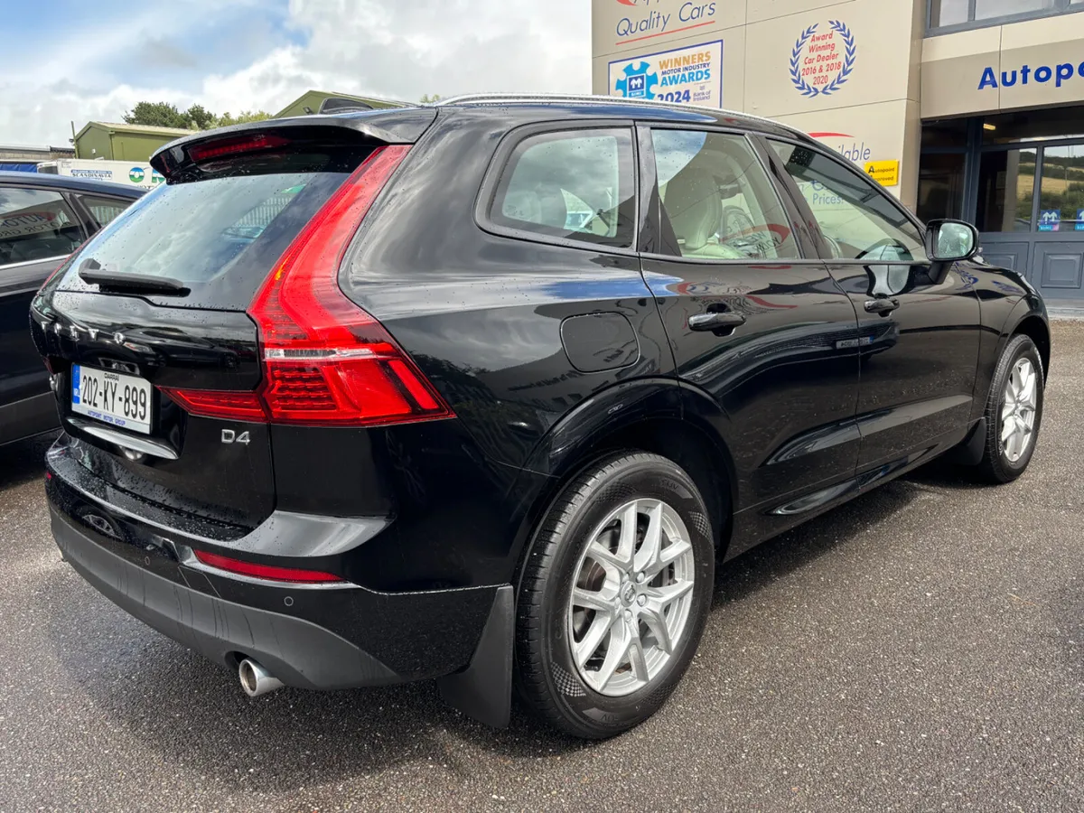 2.0 D4 MOMENTUM AUTO (190bhp) - SAVE 2000eur - Image 3
