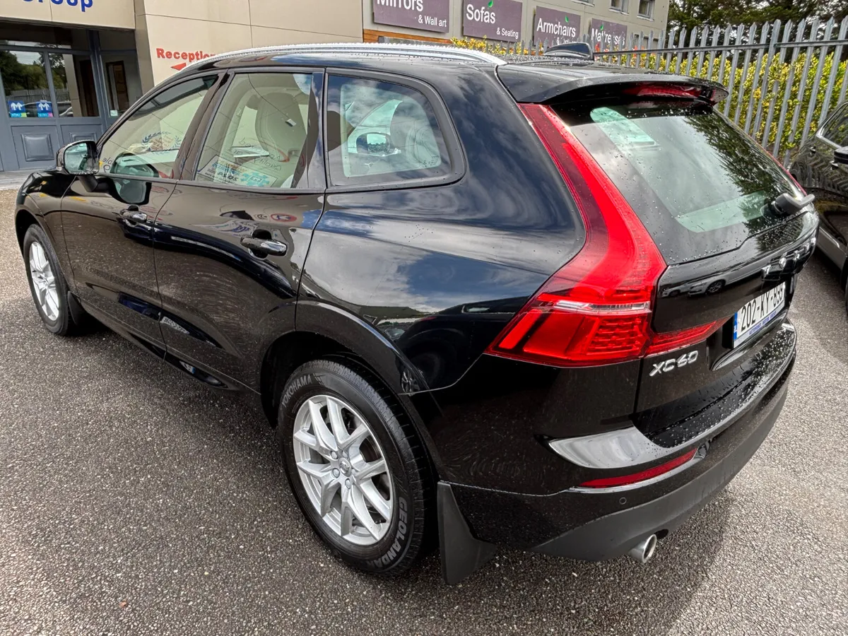 2.0 D4 MOMENTUM AUTO (190bhp) - SAVE 2000eur - Image 2