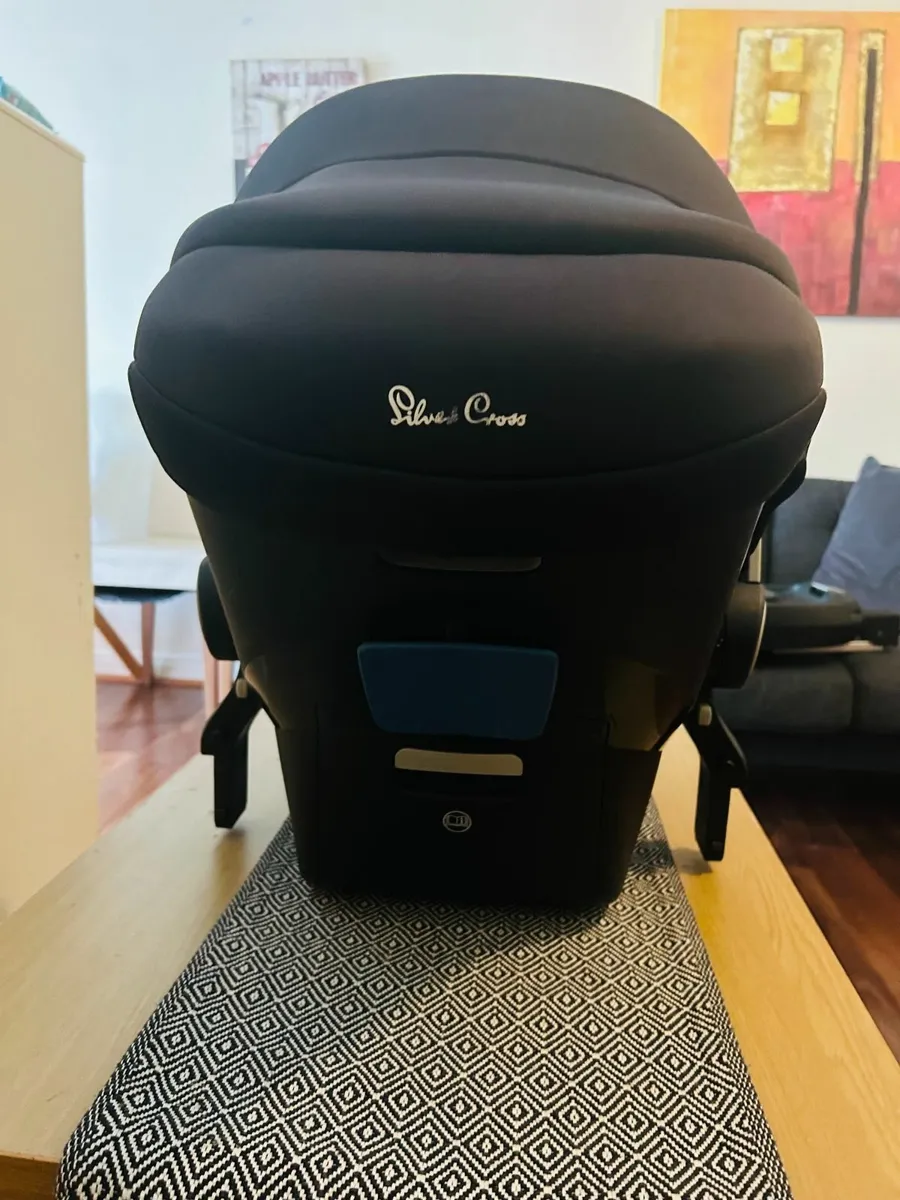 Silver Cross Simplicity Car Seat and Isofix Base - Image 4