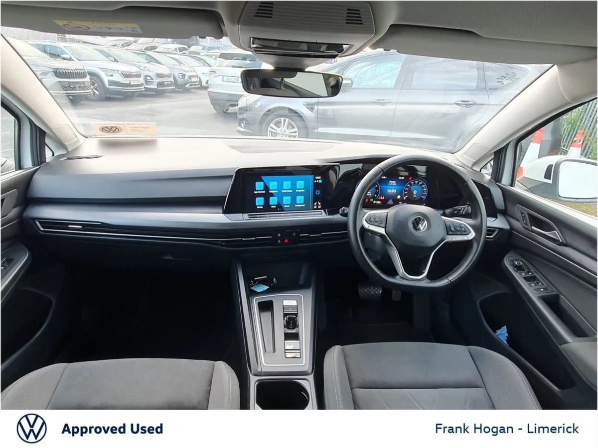 Volkswagen Golf 1.5 Etsi 130HP Style DSG Mhev  ca - Image 2