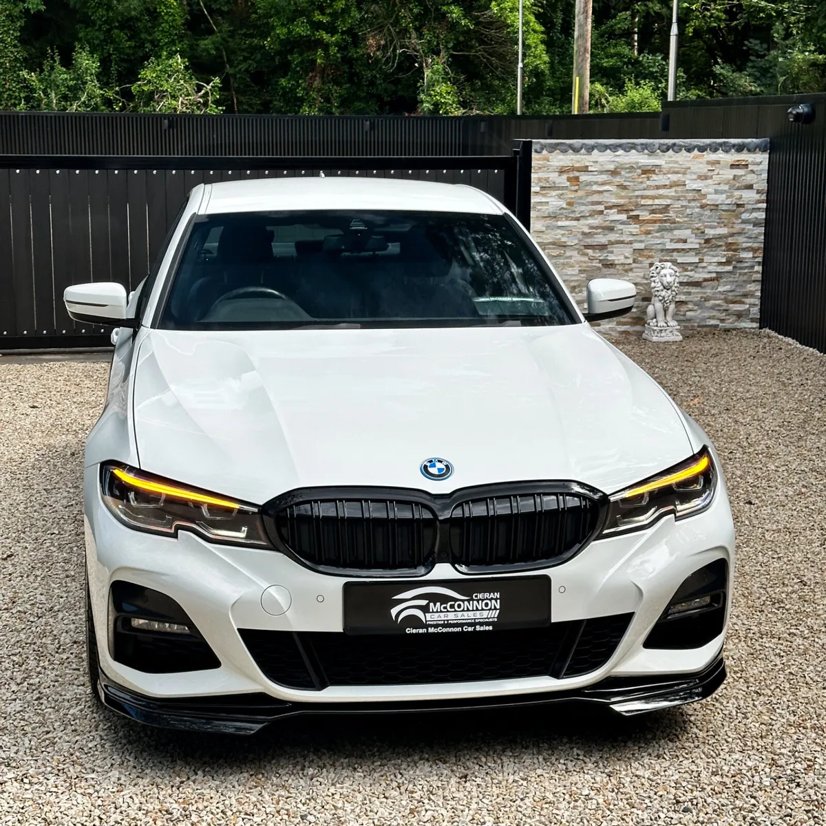 SORRY SOLD 2022 (221)  BMW 330e M-SPORT - Image 4
