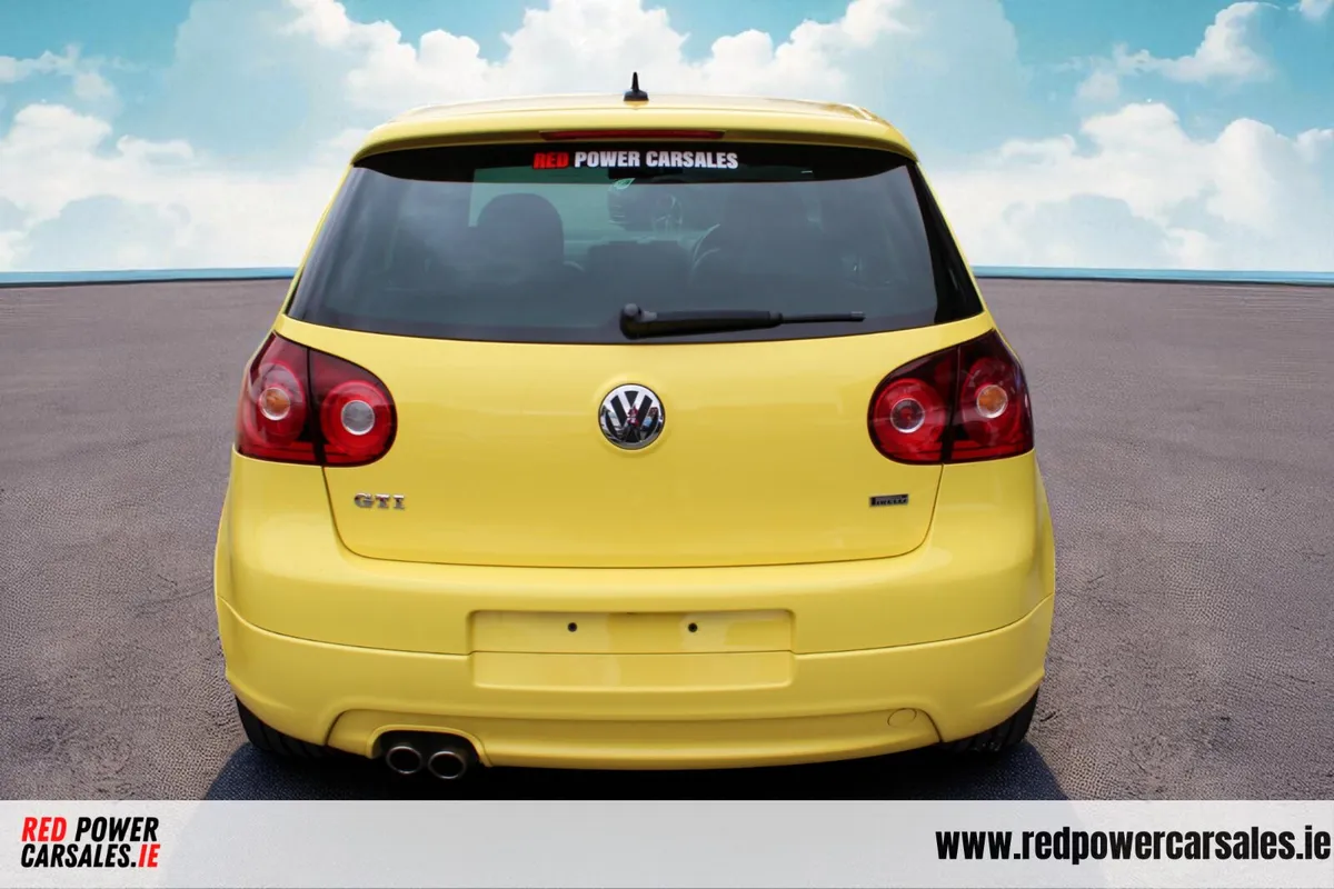 Volkswagen Golf Pirelli ED Gti. 2.0 Petrol - Image 3