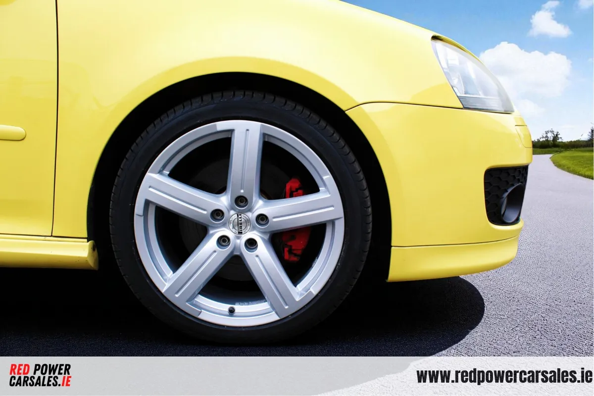 Volkswagen Golf Pirelli ED Gti. 2.0 Petrol - Image 4