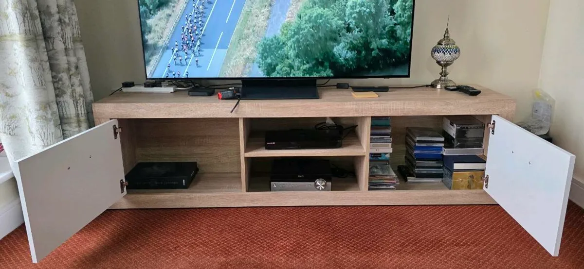 TV Bench - Image 2