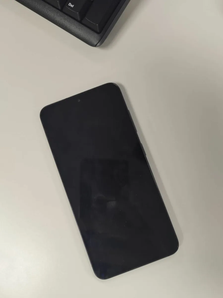 Samsung s23 - Cork - Image 2