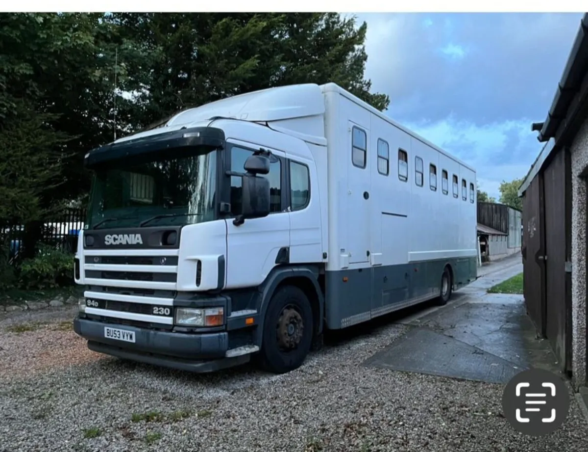 Scania 230 – 8 Horse Lorry - Image 1