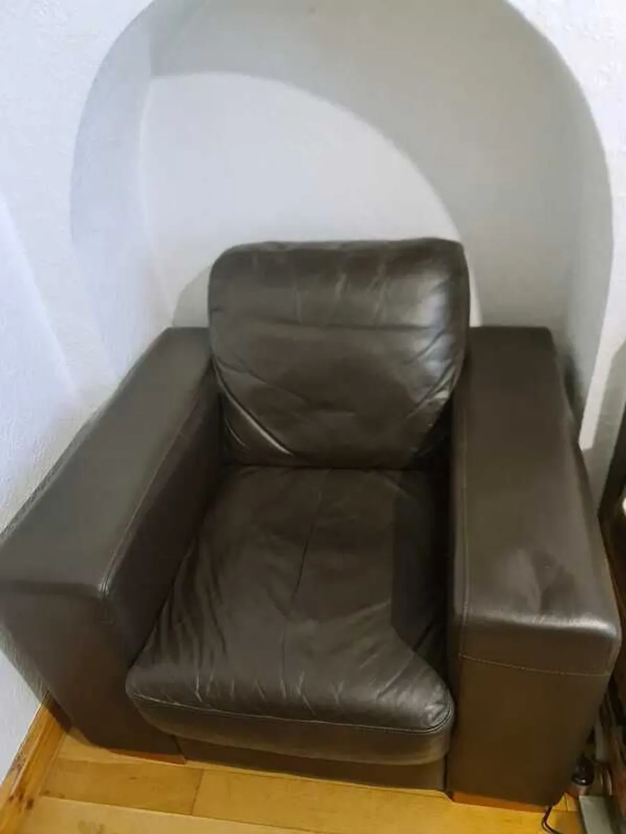 leather suite (3+1) for sale - Image 2