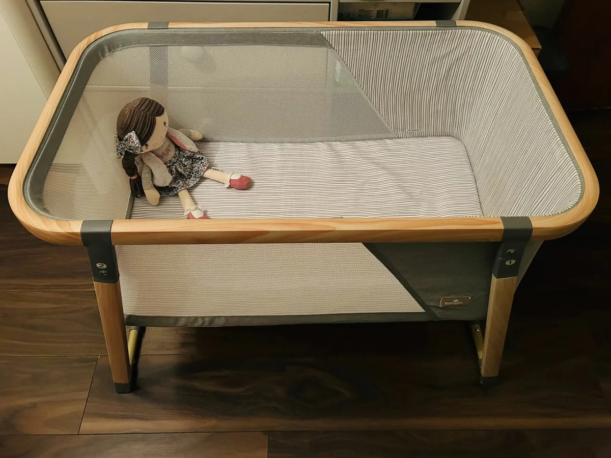 Babylo Natura Folding Crib - Image 1
