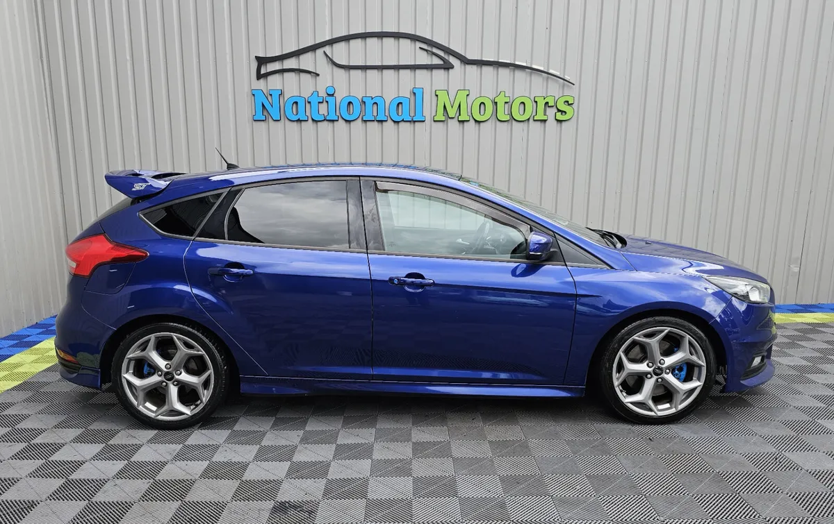 2016 Ford Focus ST2 2.0D TDCi 180hp - Image 2