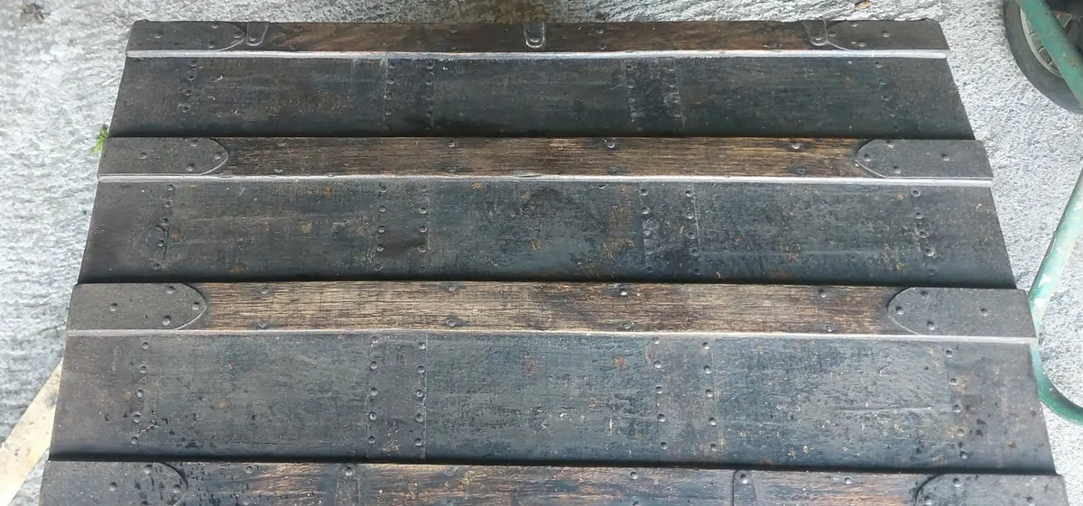 Antique steamer storage trunk - Image 2