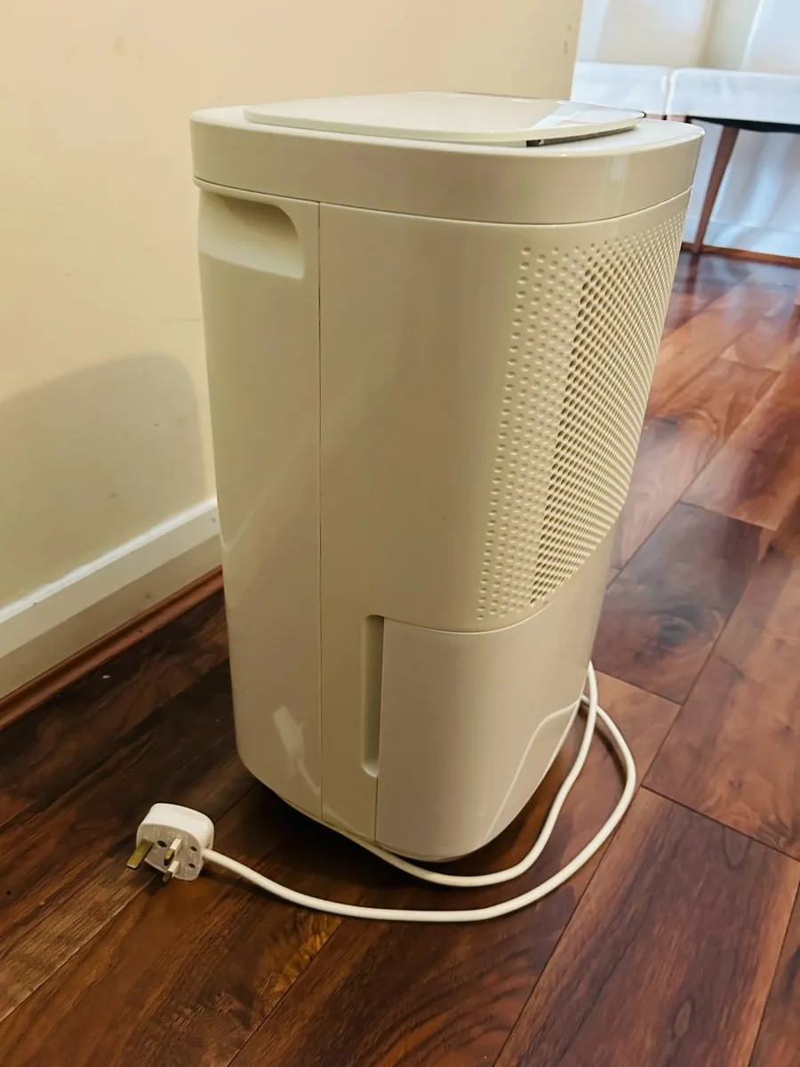 Blyss Max dehumidifier - Image 2