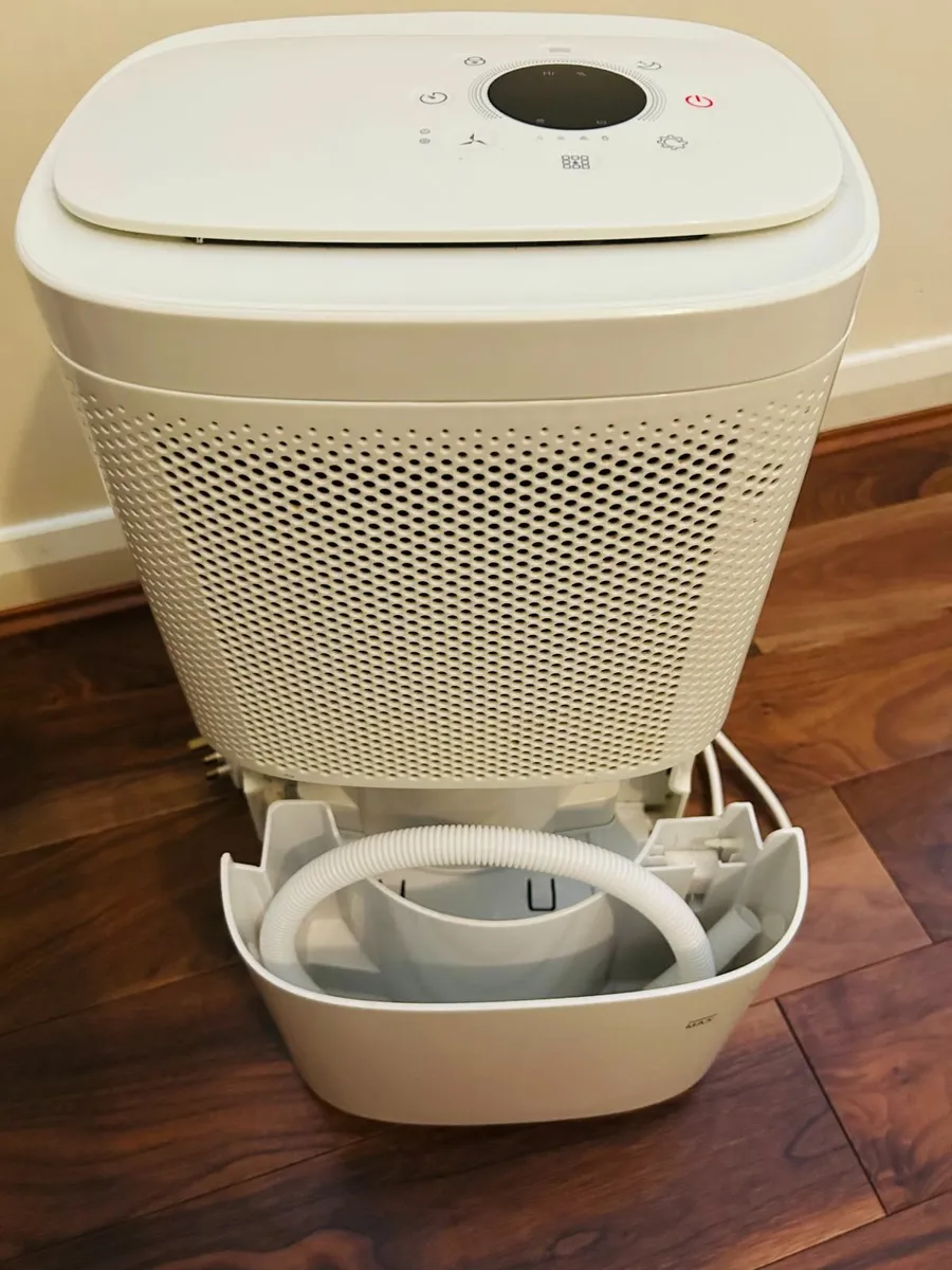 Blyss Max dehumidifier - Image 3