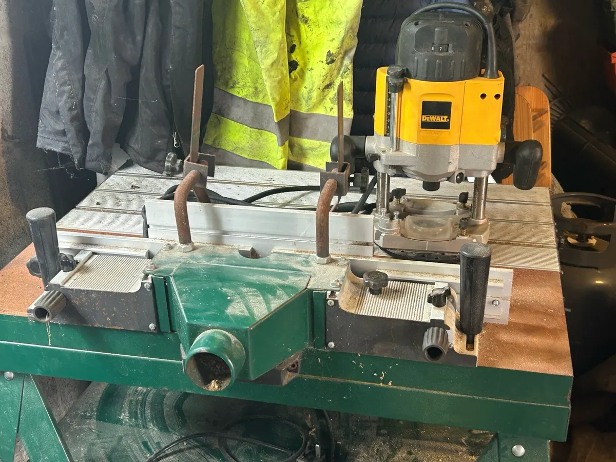 Router table +quality Dewalt router - Image 2