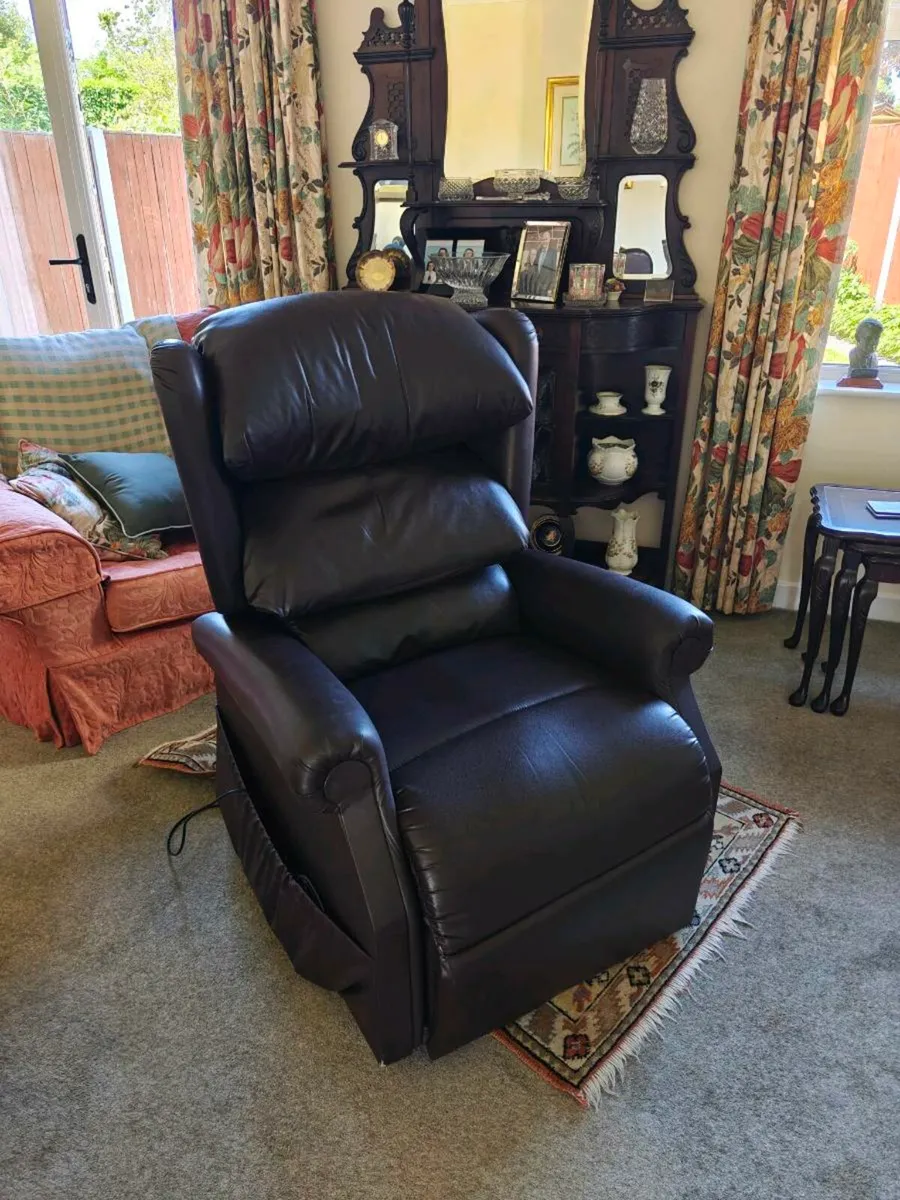 Electric mobility cosi chair - Image 1