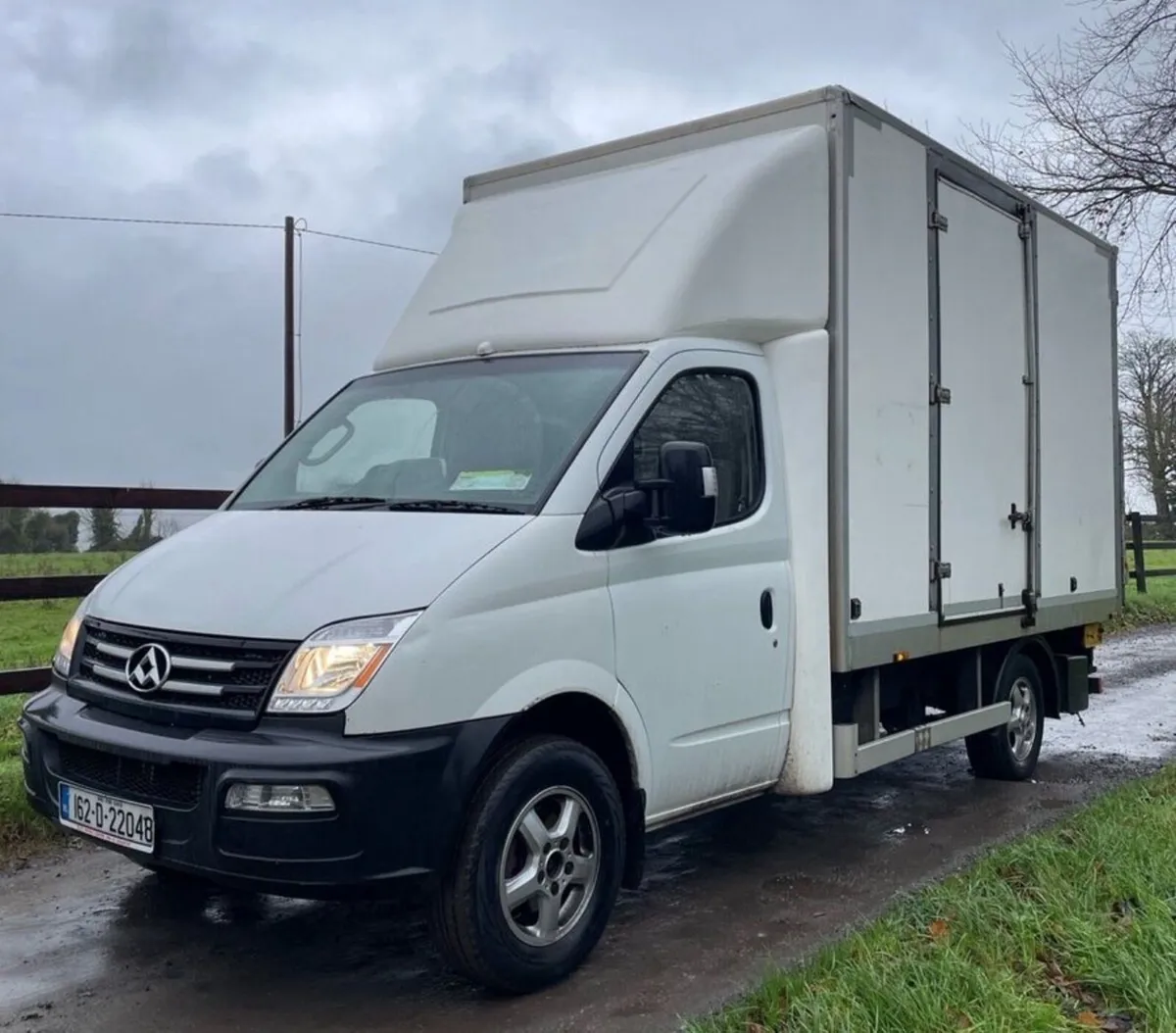 LDV Boxbody Taillift 2016 DOE 11/25 - Image 1