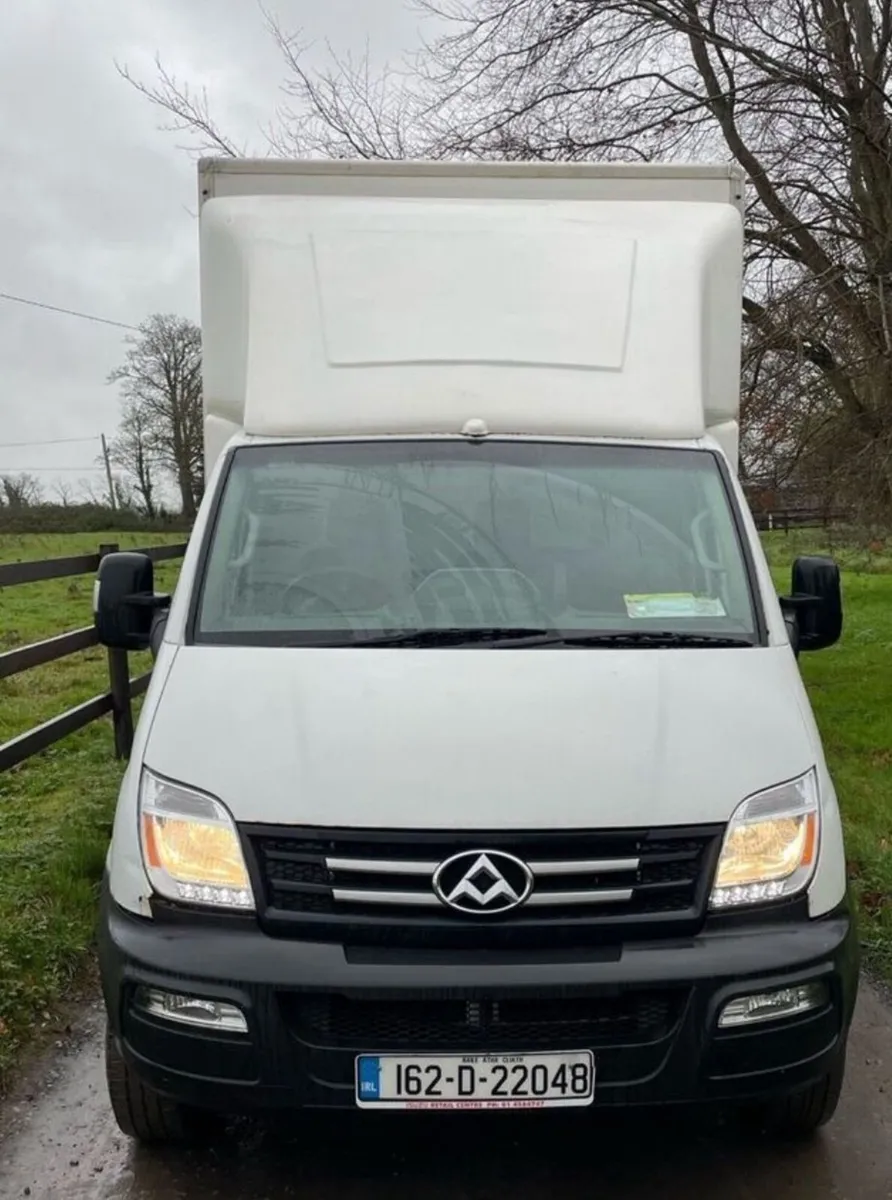 LDV Boxbody Taillift 2016 DOE 11/25 - Image 2