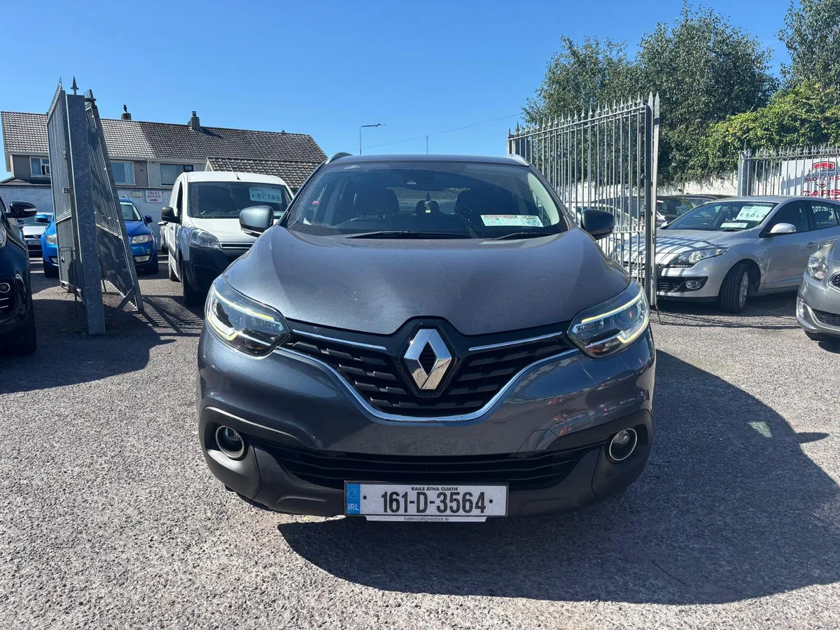 Renault Kadjar 2016  1.5DCI    LOW  MILEAGE  SUV - Image 3