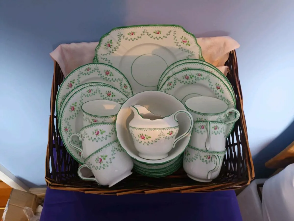 Vintage  Phoenix  21 Piece China   Tea Set. - Image 3