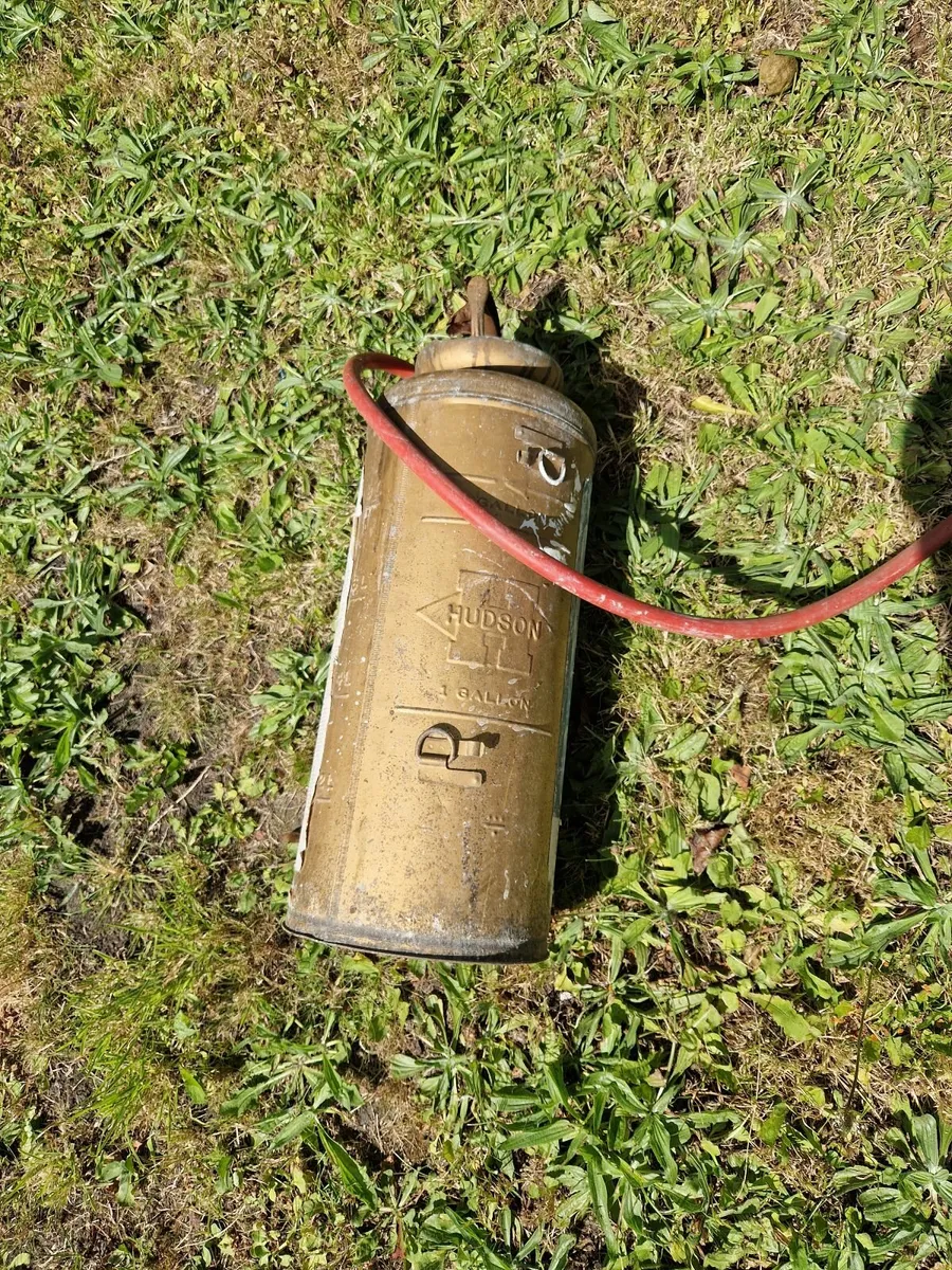 Vintage Hudson Spraying Tank - Image 2