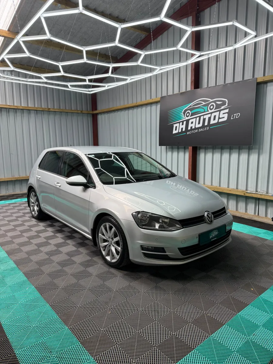 Volkswagen Golf 2015 - Highline + Auto - Image 1