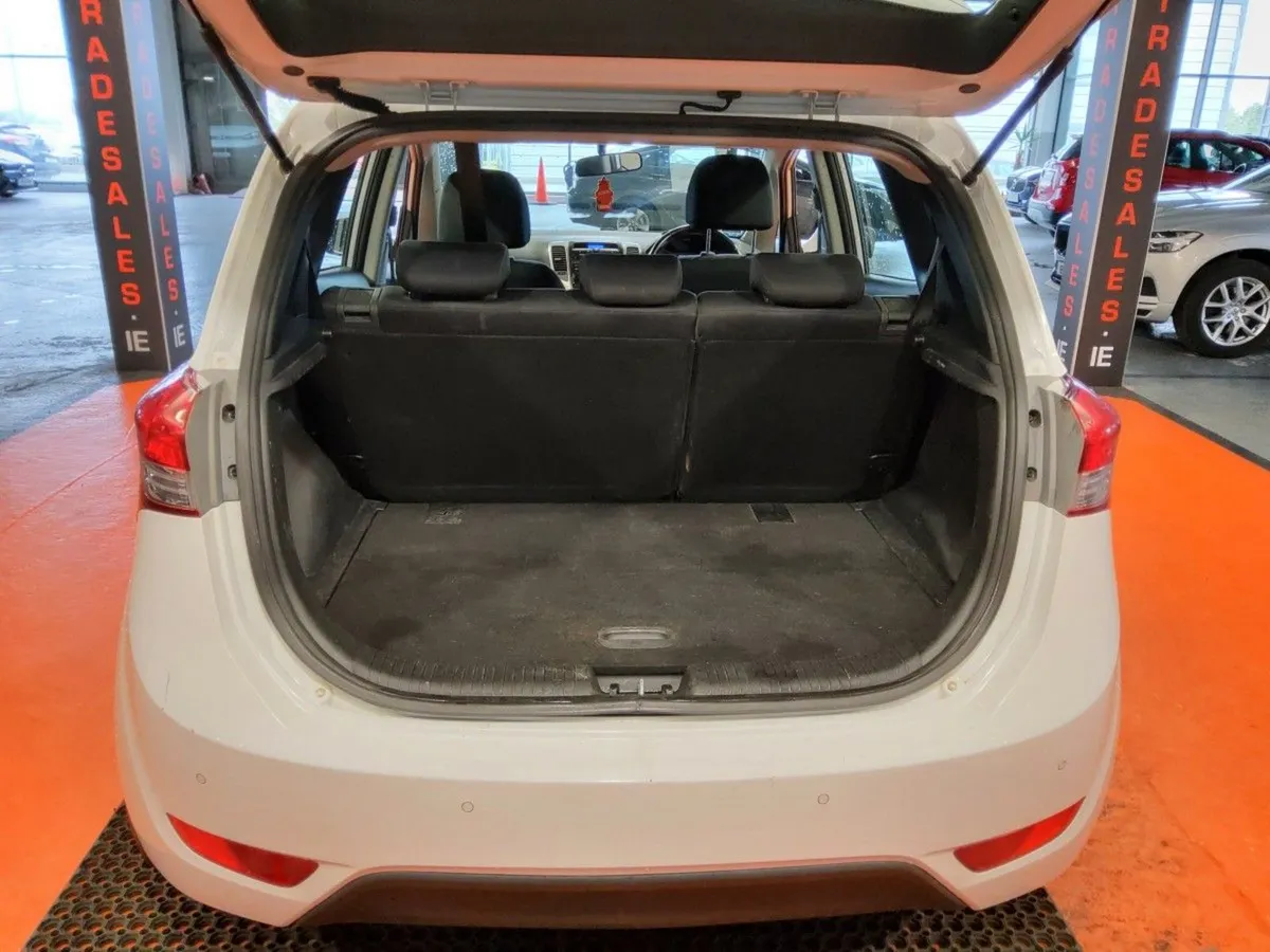 Hyundai ix20 1.4 Diesel 90hp Deluxe - Image 4