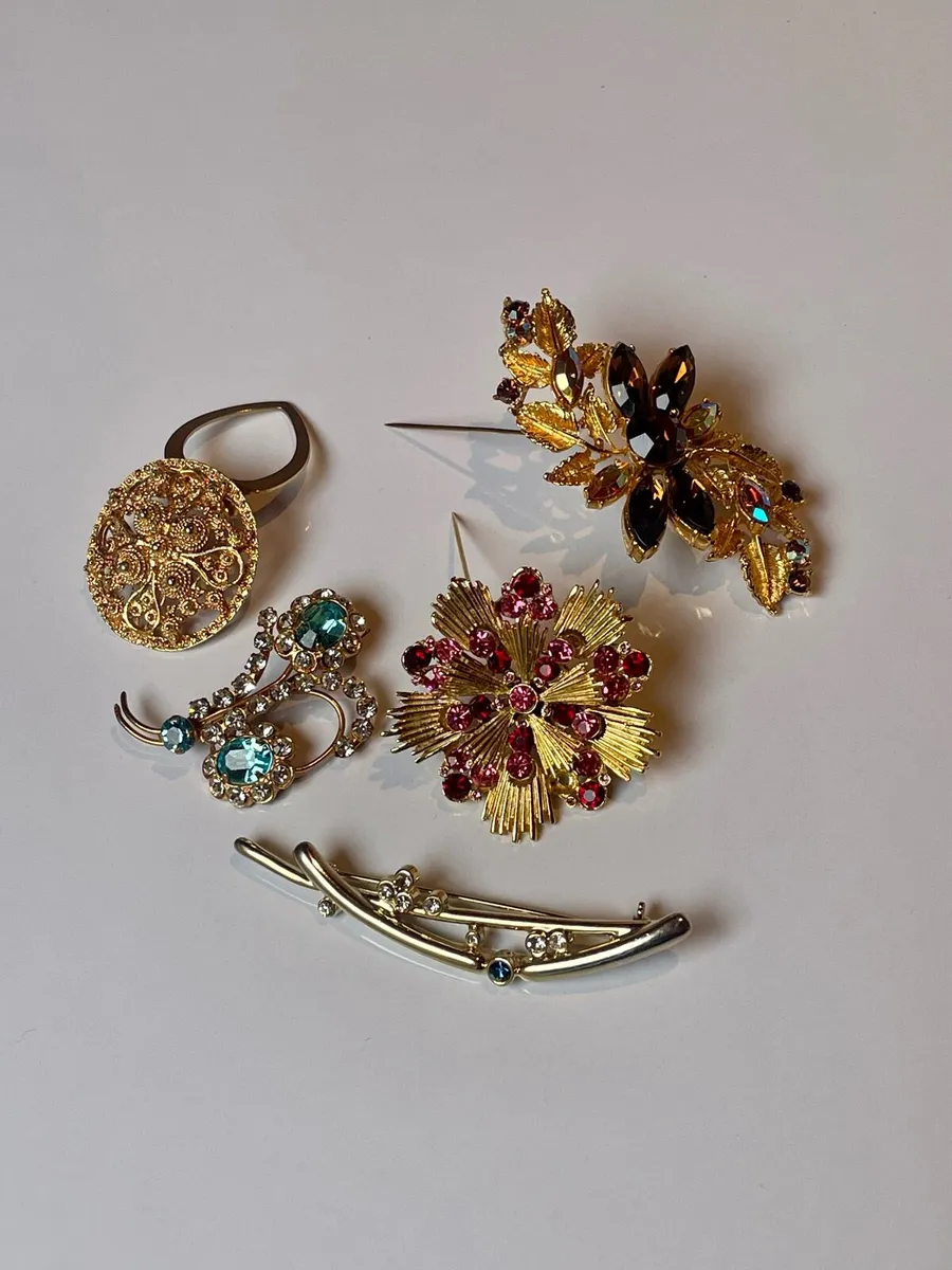 Vintage Costume Jewellery - Image 3