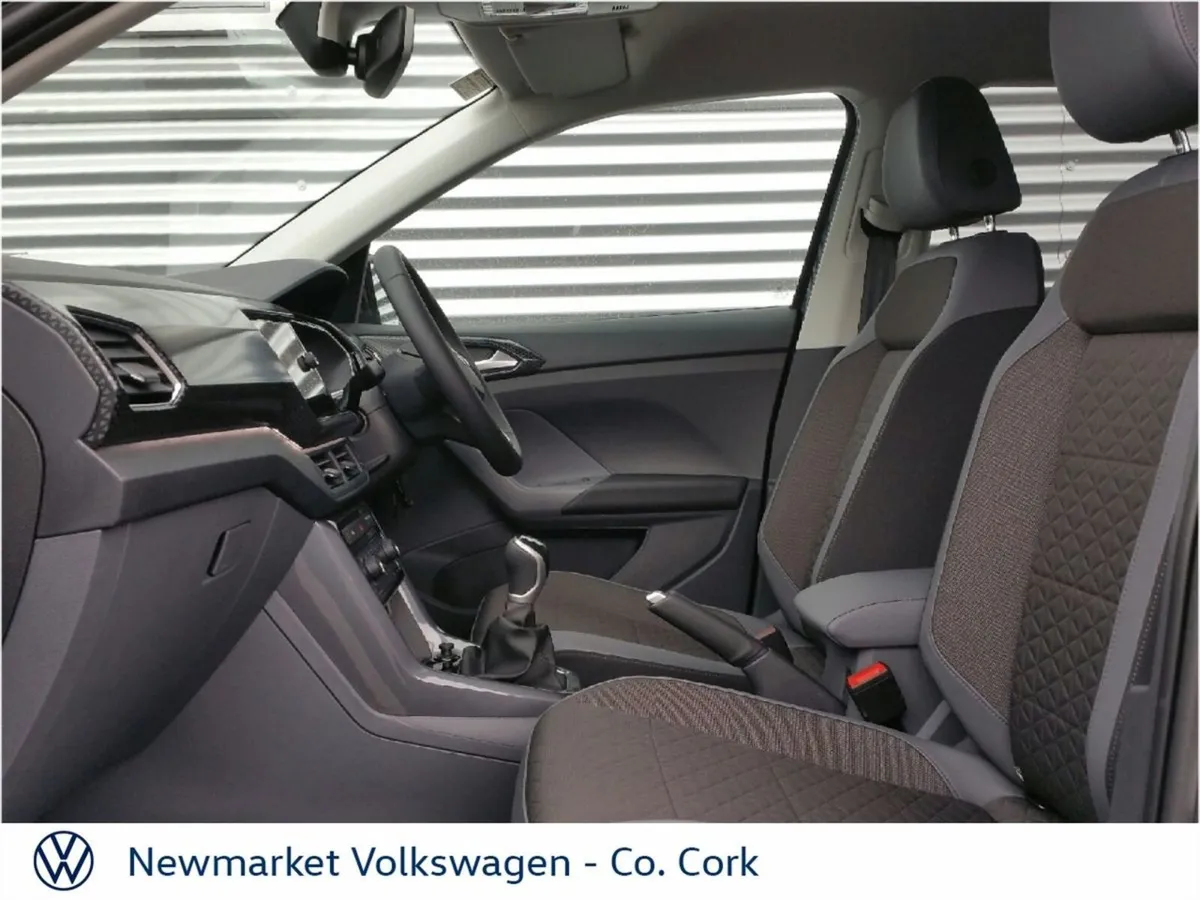 Volkswagen T-Cross R-line 1.0tsi Petrol High Spec - Image 4