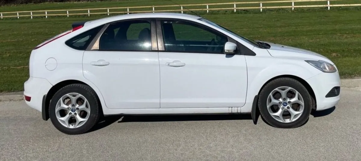 Ford Focus 2010 NCT 07/25 - Image 3