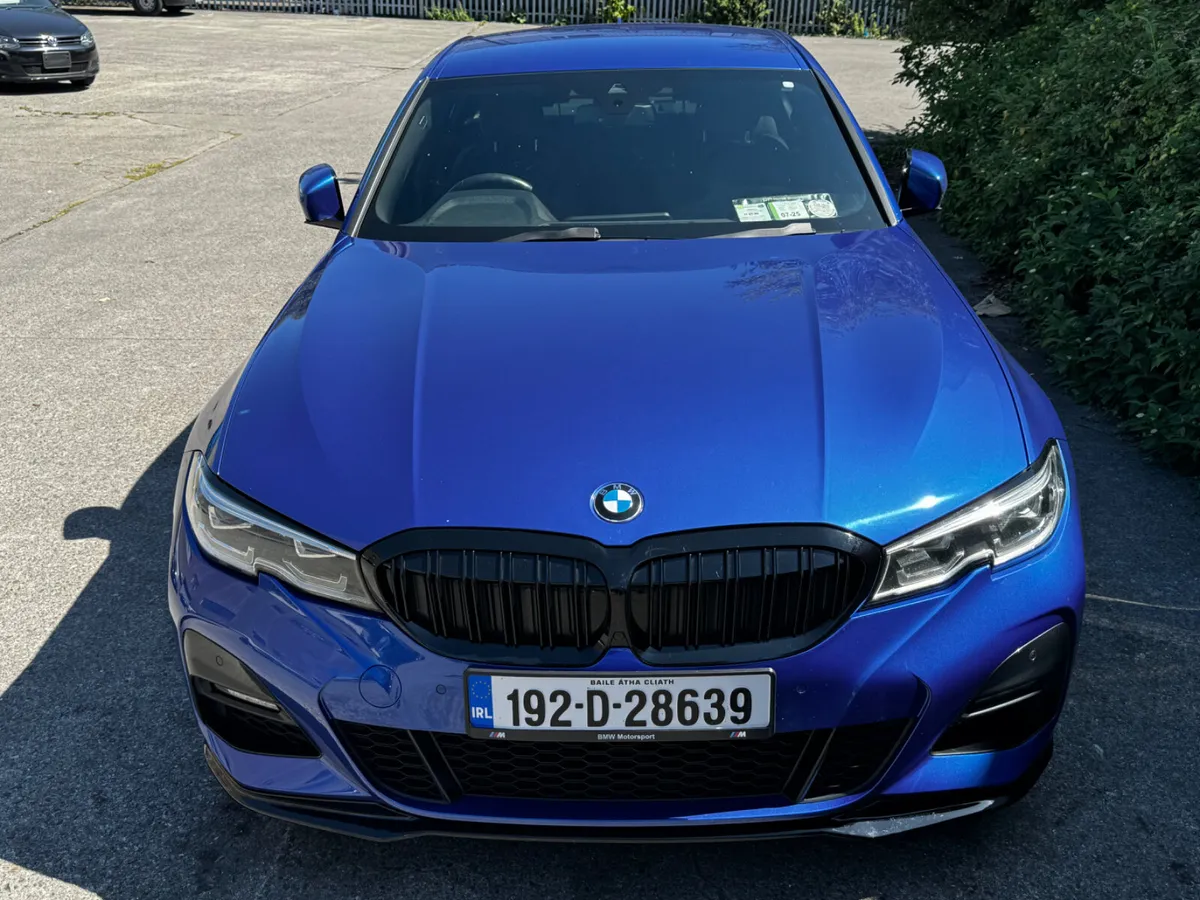 BMW 330e M-Sport Portimao Blue - Image 3