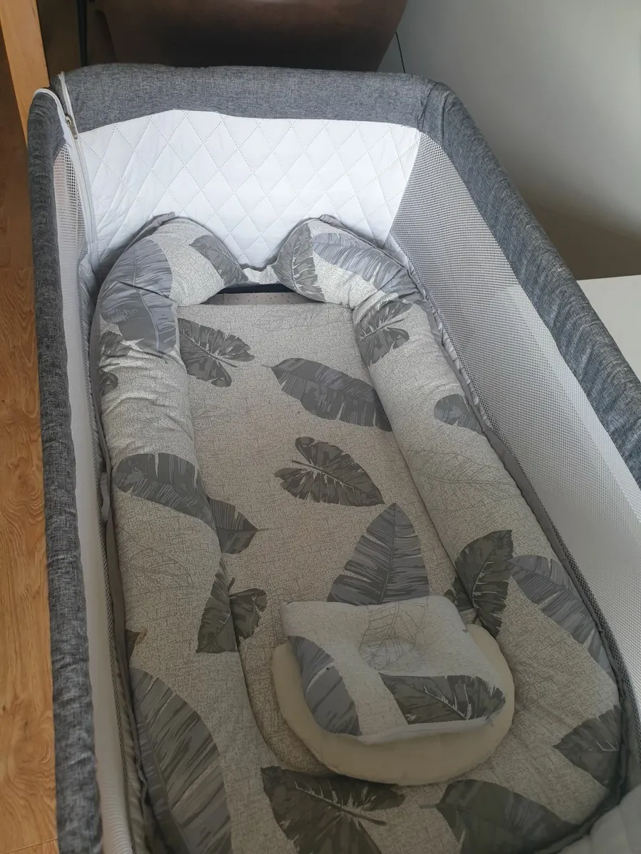 BABY COT - Image 2